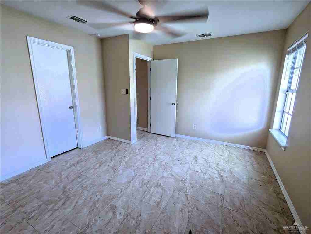 1002 E Stonegate Dr - Photo 3 of 13