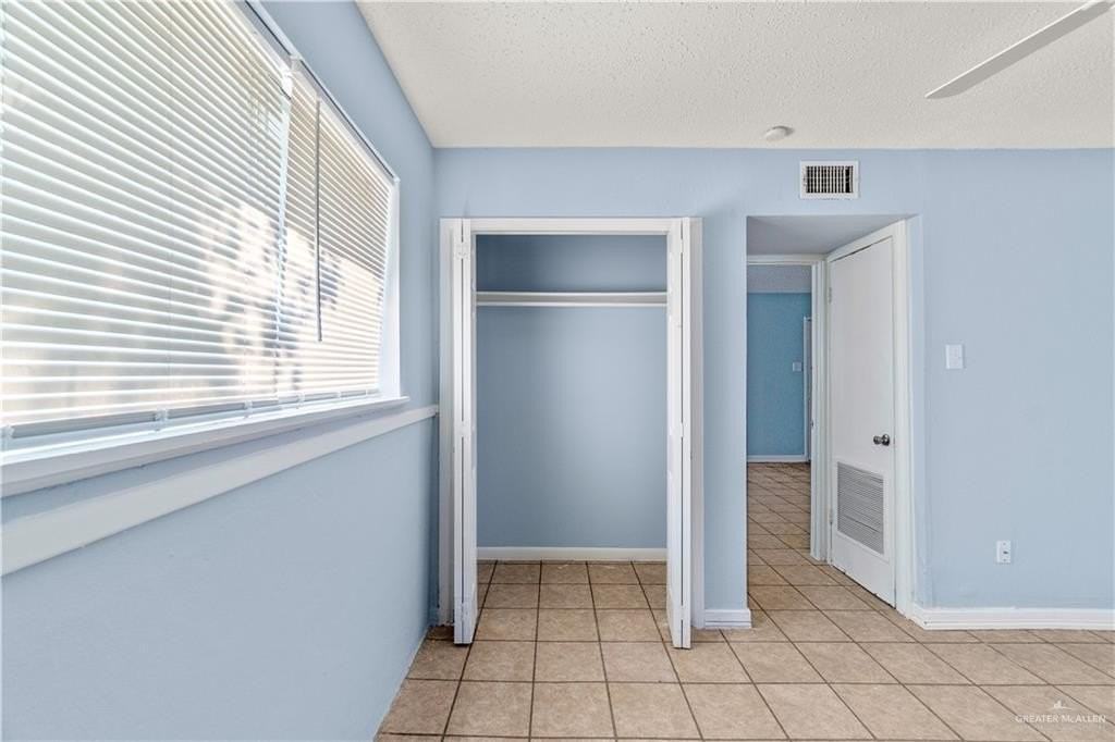 201 N Montevideo Ave #11 - Photo 5 of 7