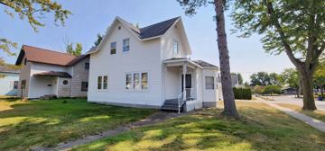 featured image of 703 Hopkins St