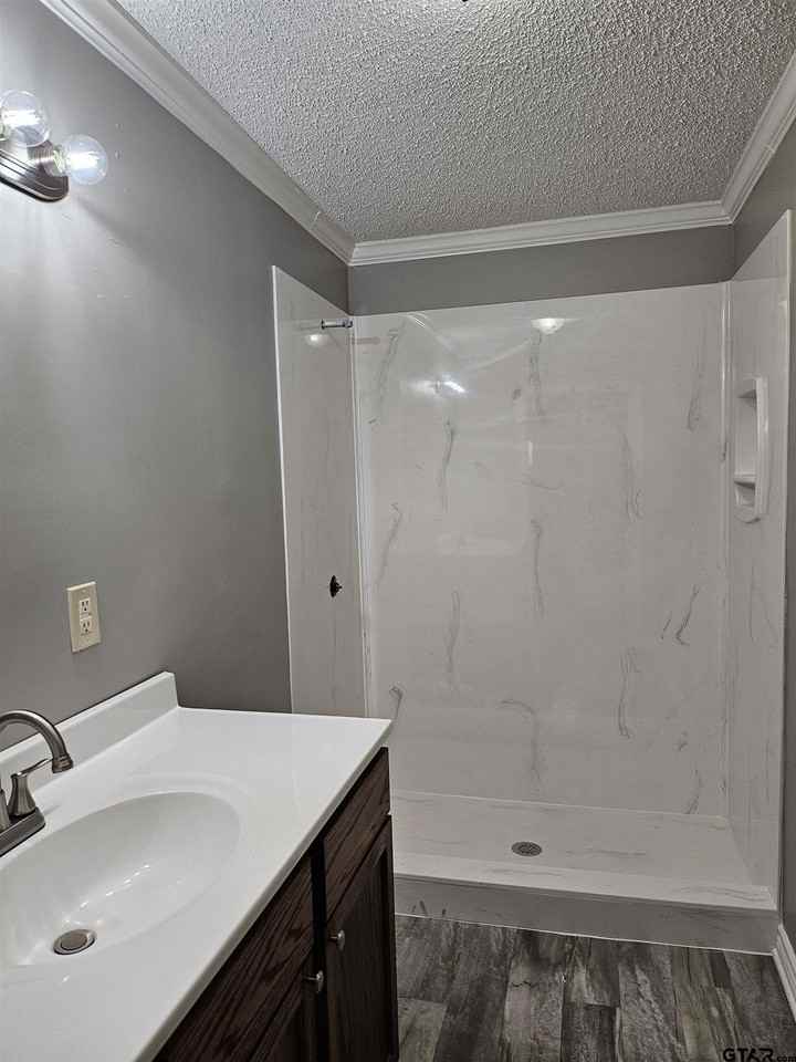 102 Cook St - Photo 3 of 4