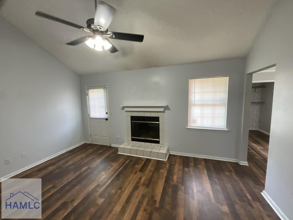 Latham Ct - Photo 2 of 13