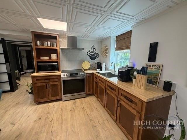 447 Oakwood Rd - Photo 5 of 10