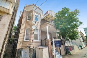 featured image of 414 Monastery Pl #2