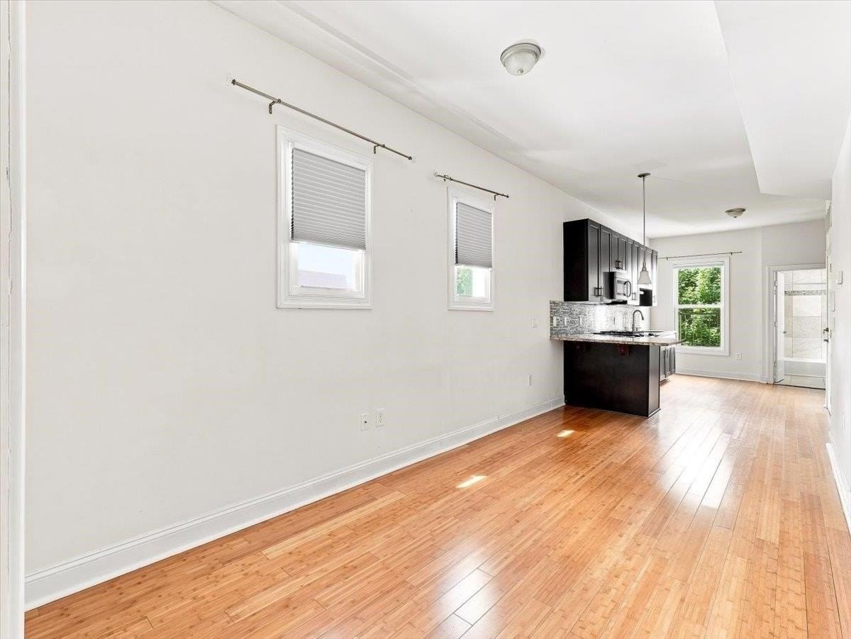 125 Sherman Ave #3L - Photo 6 of 25