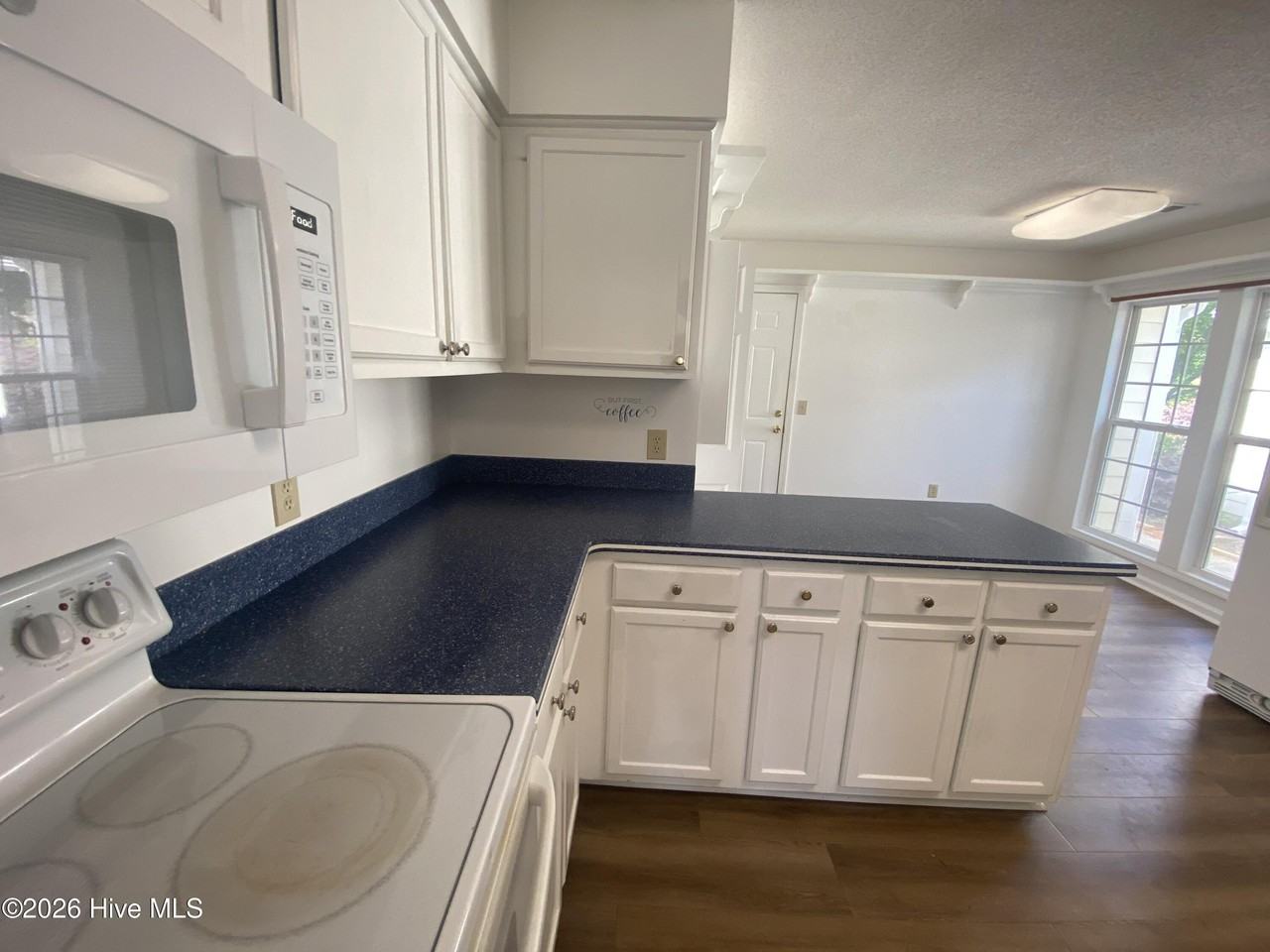 4310 Oneal Pl - Photo 7 of 48