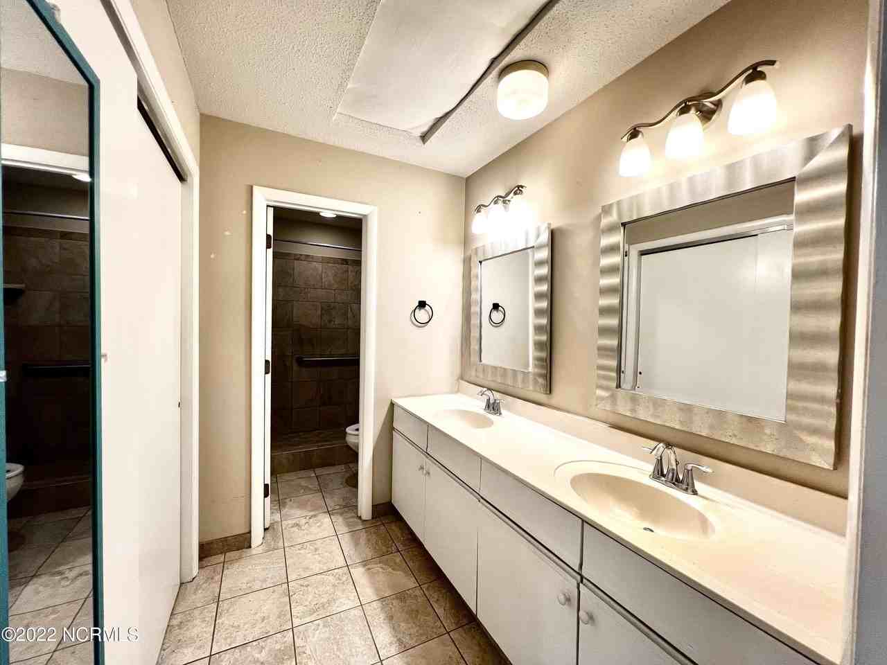 724 Azalea Dr #447 - Photo 6 of 9