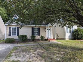 705 Varsity Dr - Photo 1 of 1