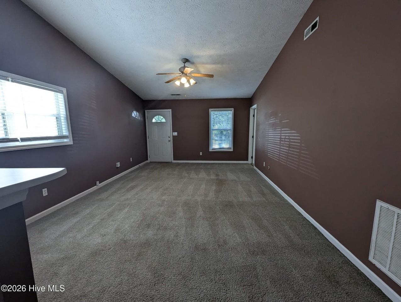 705 Varsity Dr - Photo 2 of 9