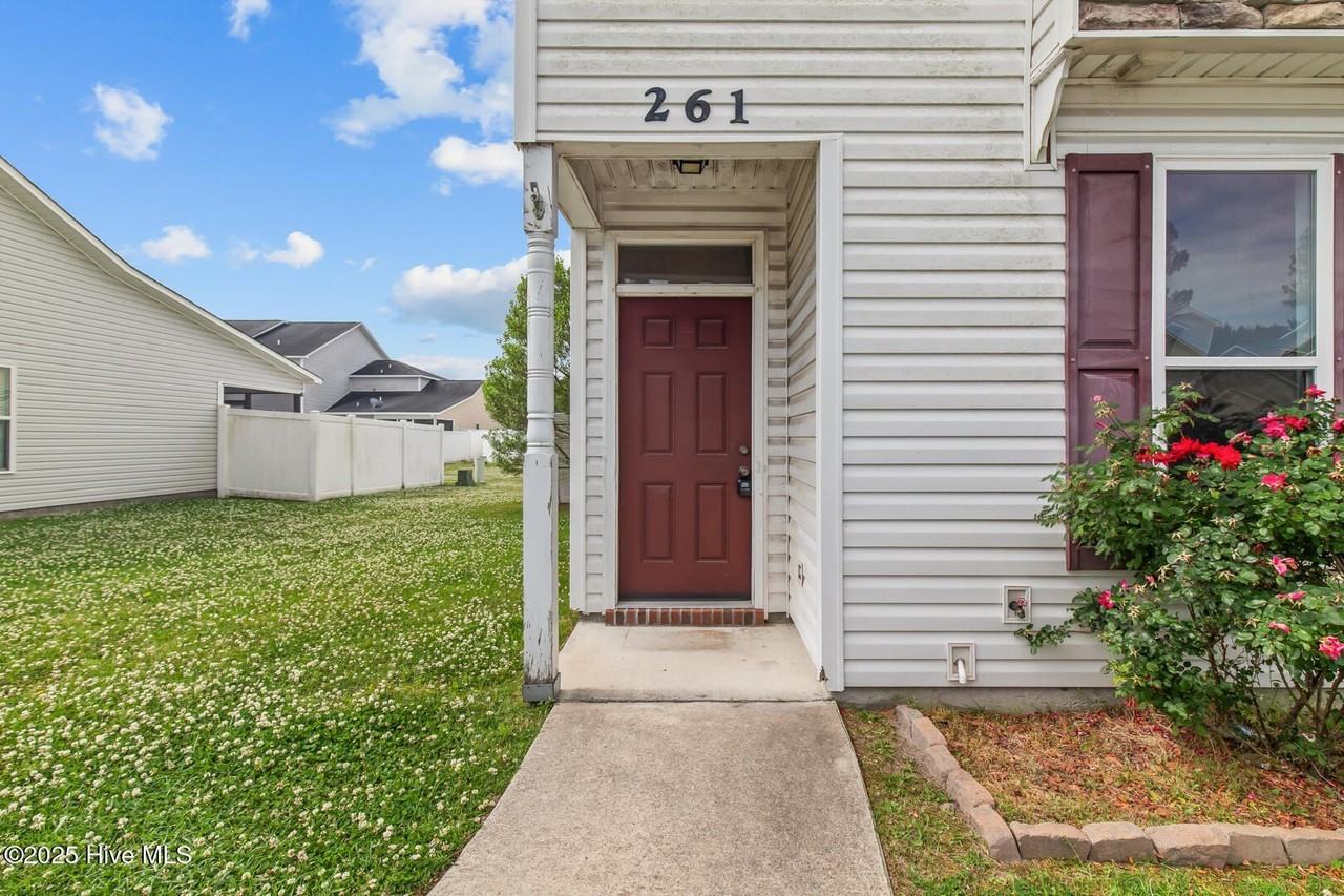 261 Caldwell Loop - Photo 4 of 38
