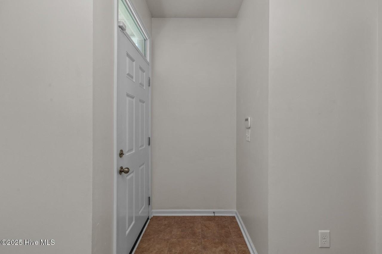 261 Caldwell Loop - Photo 5 of 38