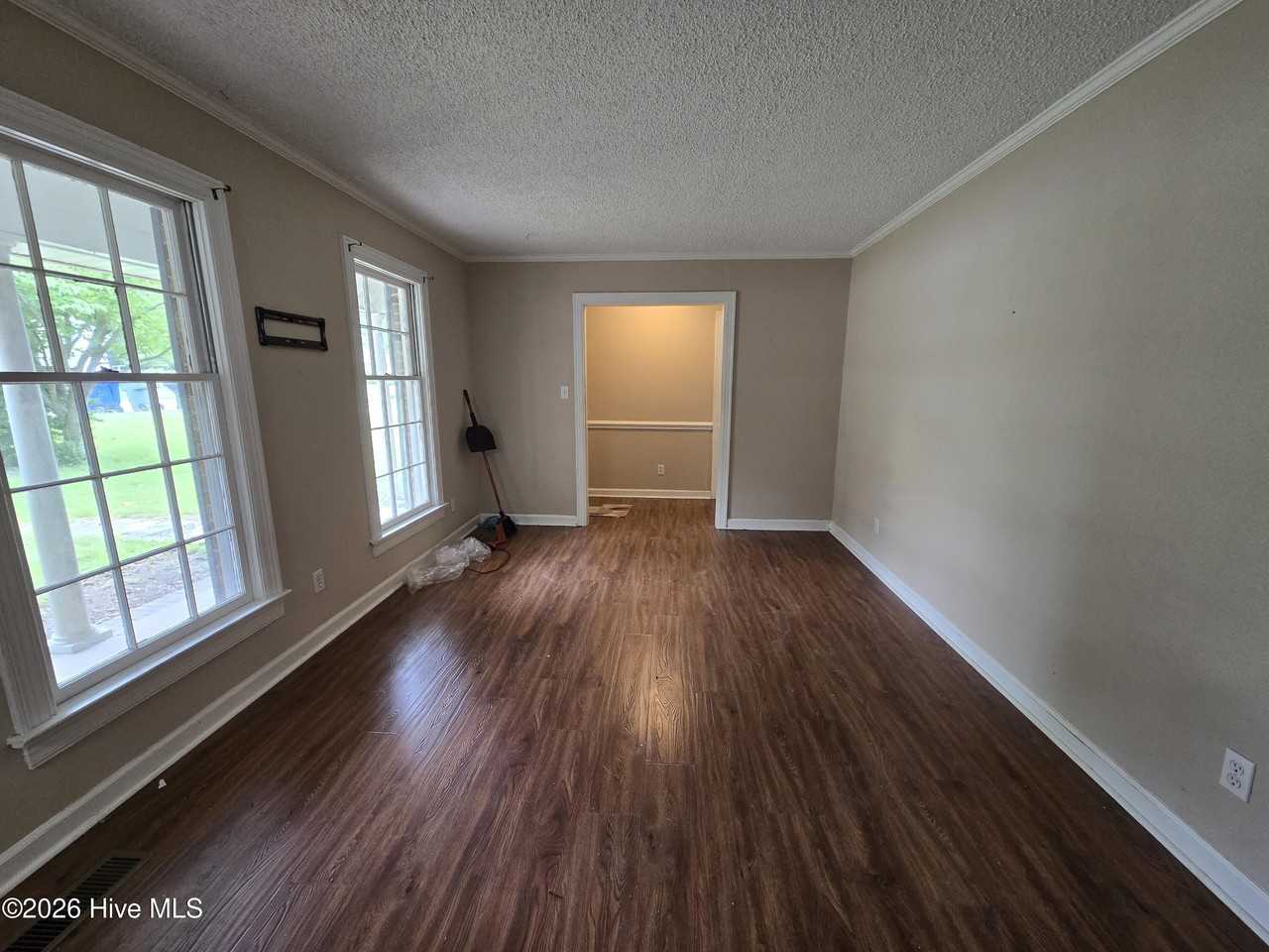 115 Heritage St - Photo 5 of 22