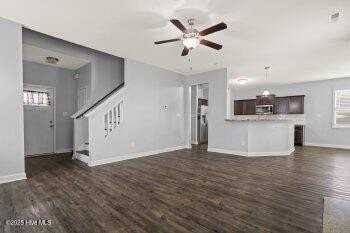 112 Longhorn Rd - Photo 5 of 30
