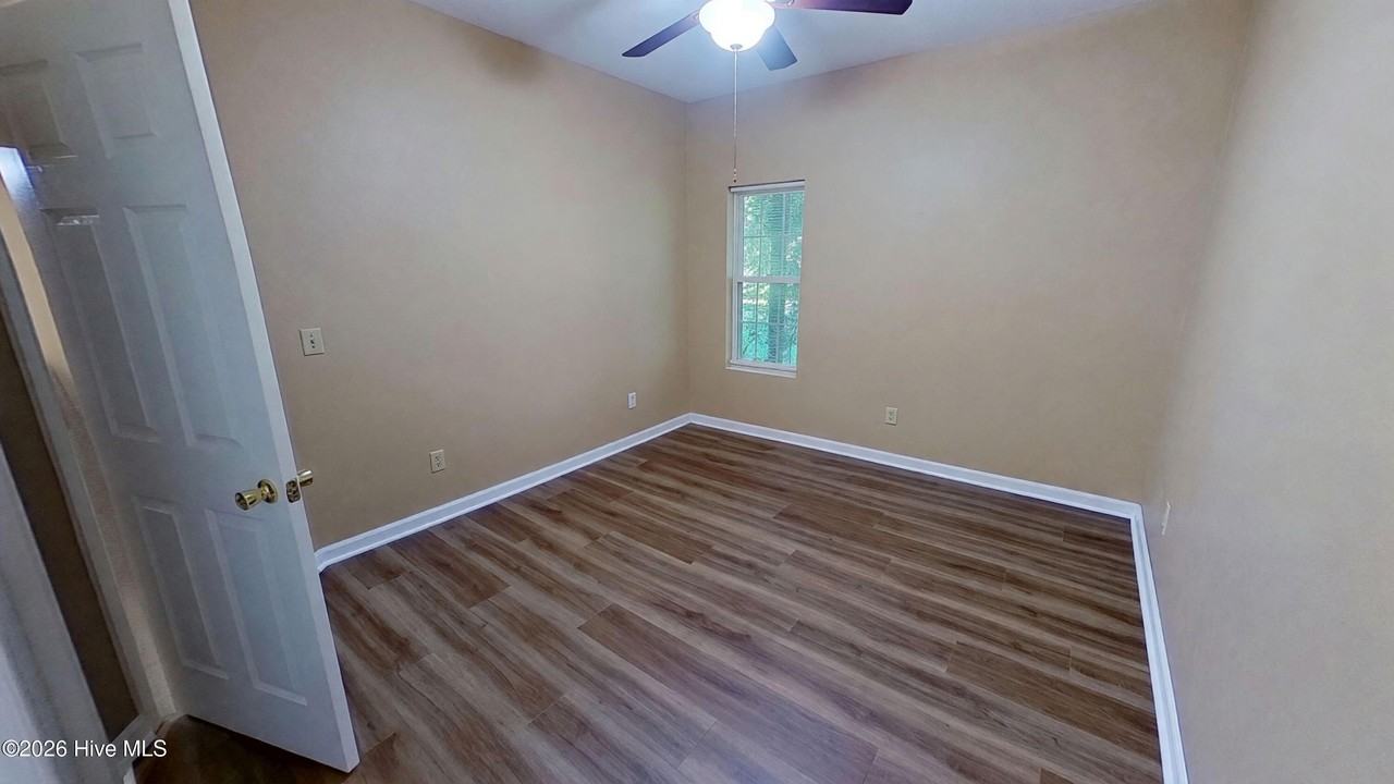4230 Wilshire Blvd #106 - Photo 5 of 17