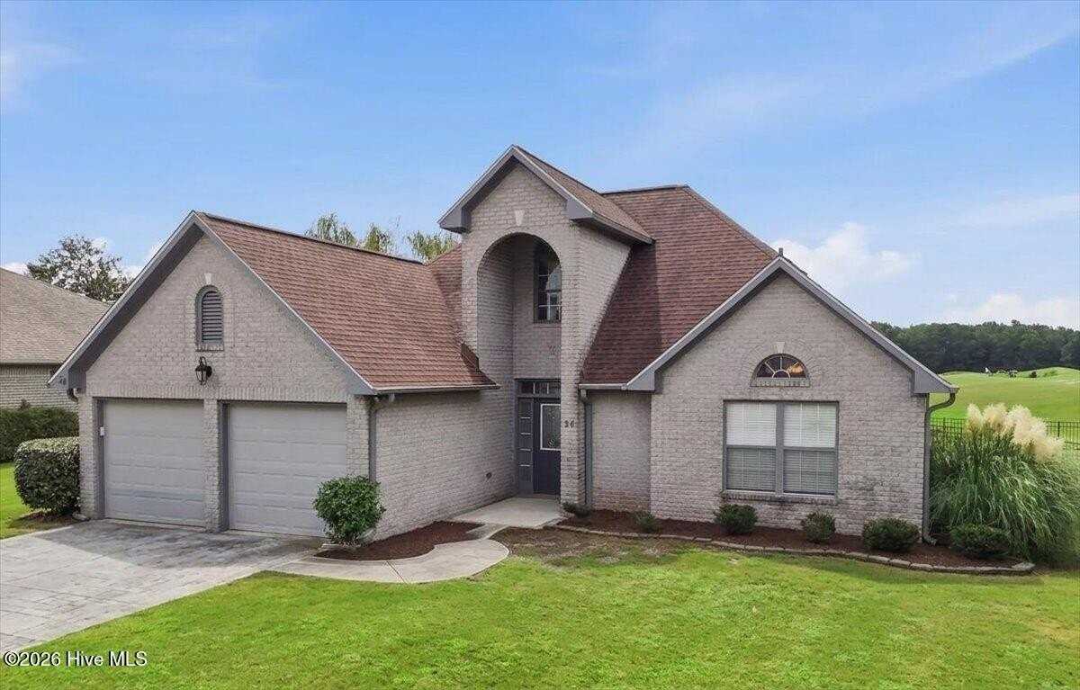 38 Castle Bay Dr - Photo 3 of 46