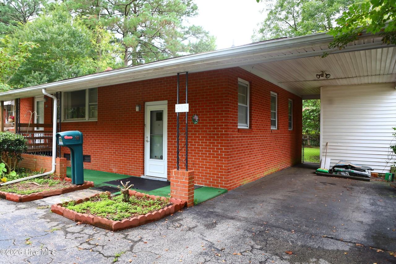 907 Gum Branch Rd - Photo 4 of 33