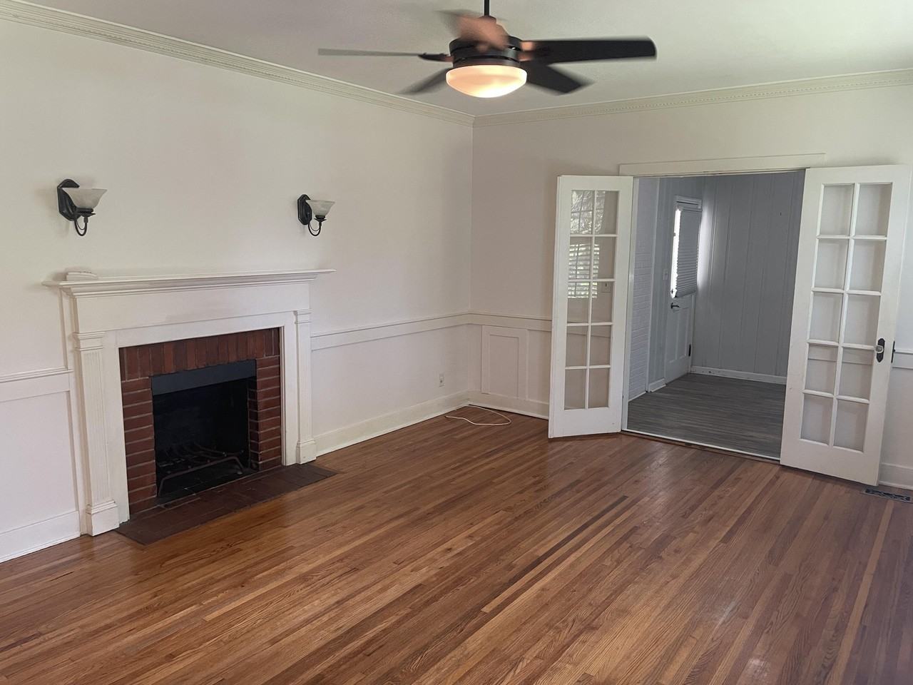 3110 Bransford Rd - Photo 3 of 24