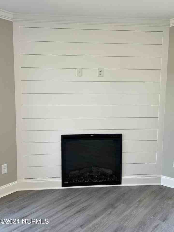 821 Sarah Rebecca Dr #B - Photo 5 of 31