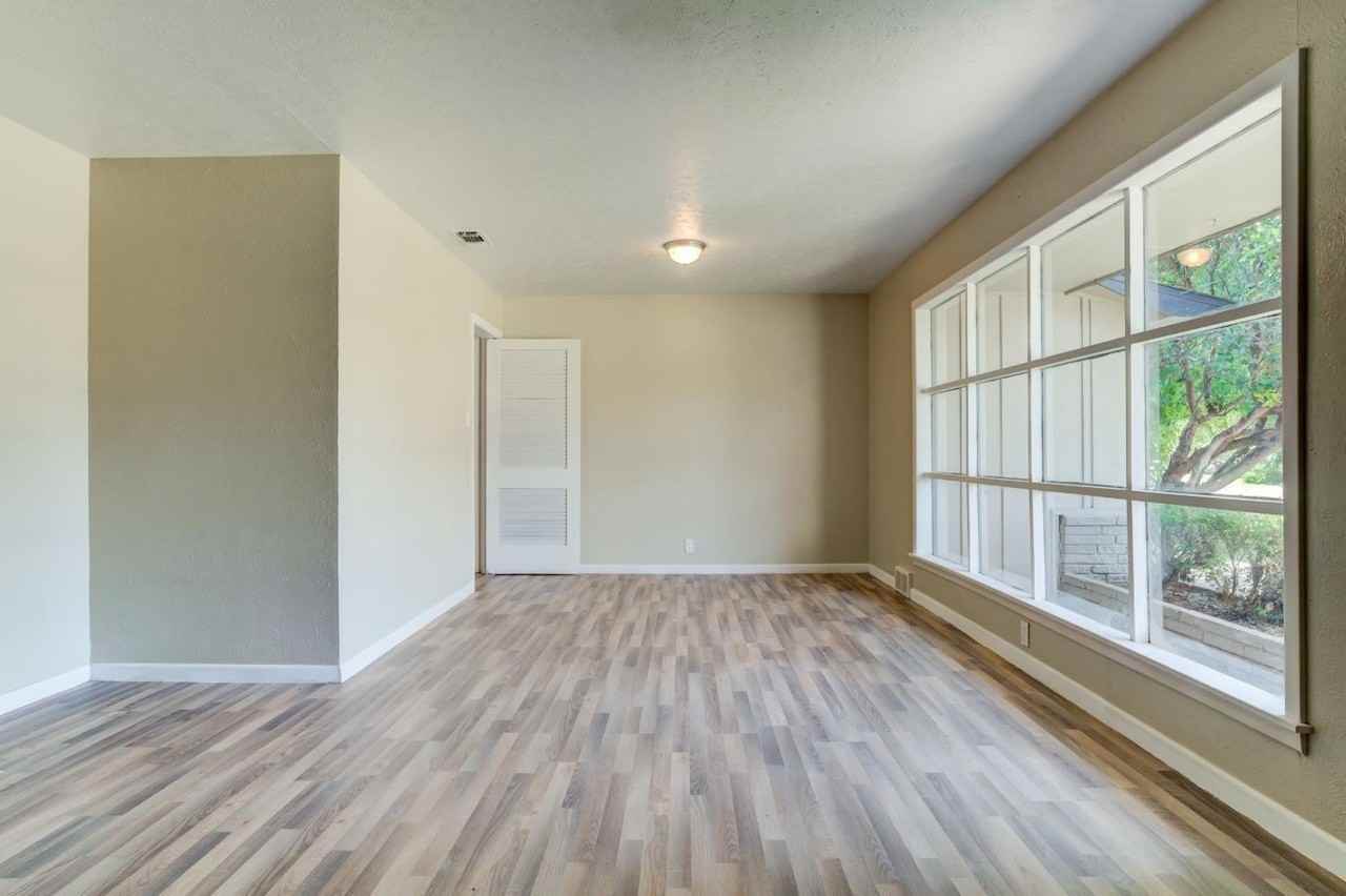 3411 41st St - Photo 5 of 28