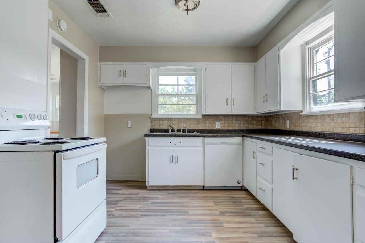 3411 41st St - Photo 7 of 28