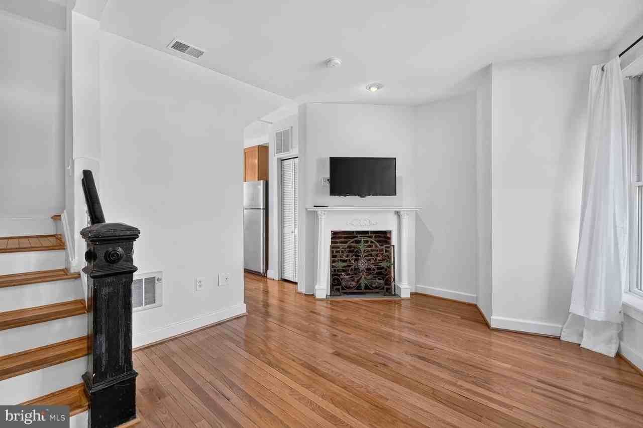 1702 Florida Ave Nw - Photo 3 of 15