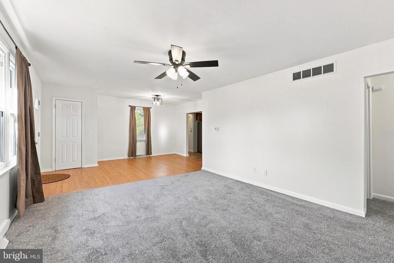 322 Atkinson Rd - Photo 3 of 13