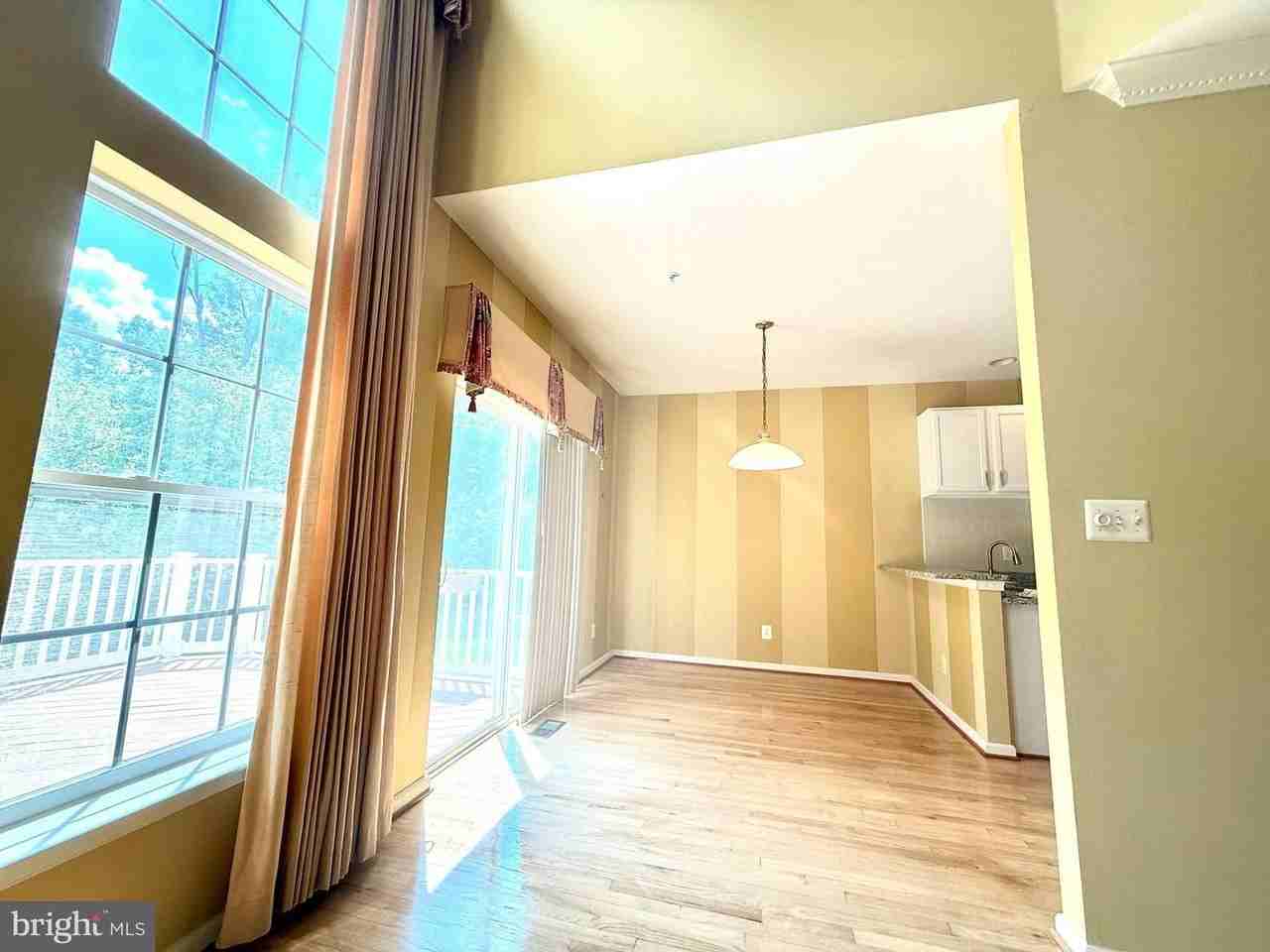 3306 Woodspring Dr - Photo 4 of 12