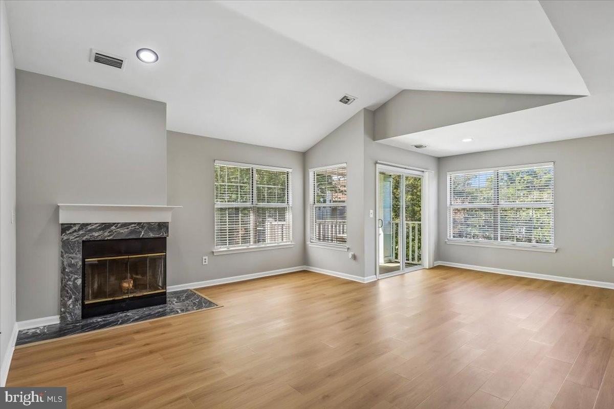5612 Willoughby Newton Dr - Photo 4 of 43