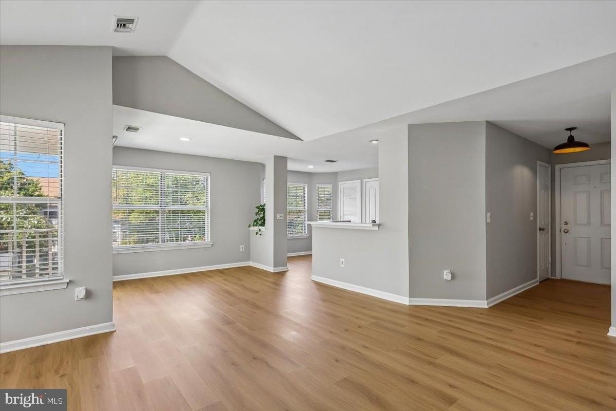 5612 Willoughby Newton Dr - Photo 6 of 43