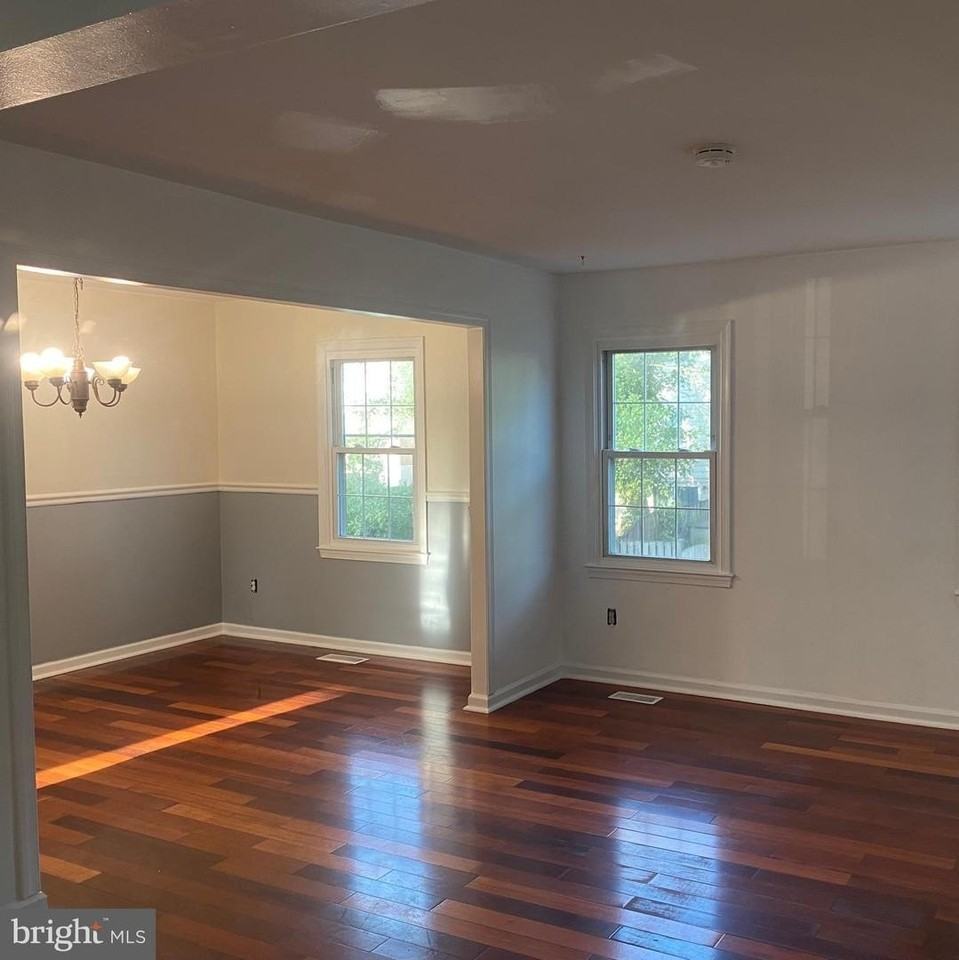 9524 Covington Pl - Photo 2 of 4