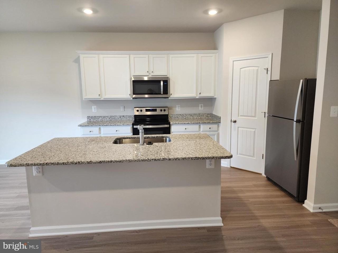 115 Cramsford St - Photo 3 of 20