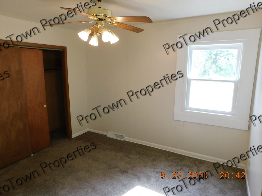 10 Riverview Street #4 - Photo 5 of 7