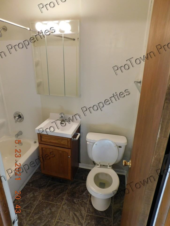 10 Riverview Street #4 - Photo 7 of 7