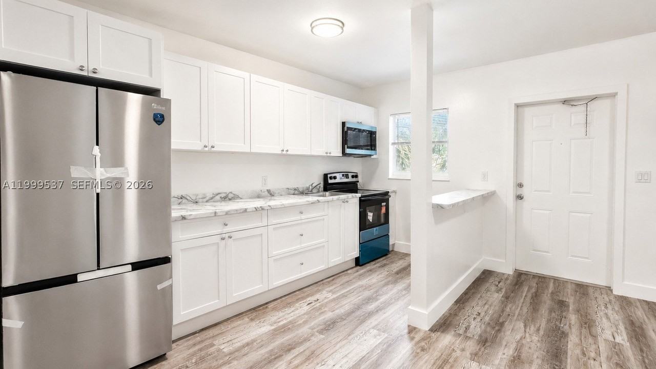 5549 Ne Miami Ct #1 - Photo 3 of 14