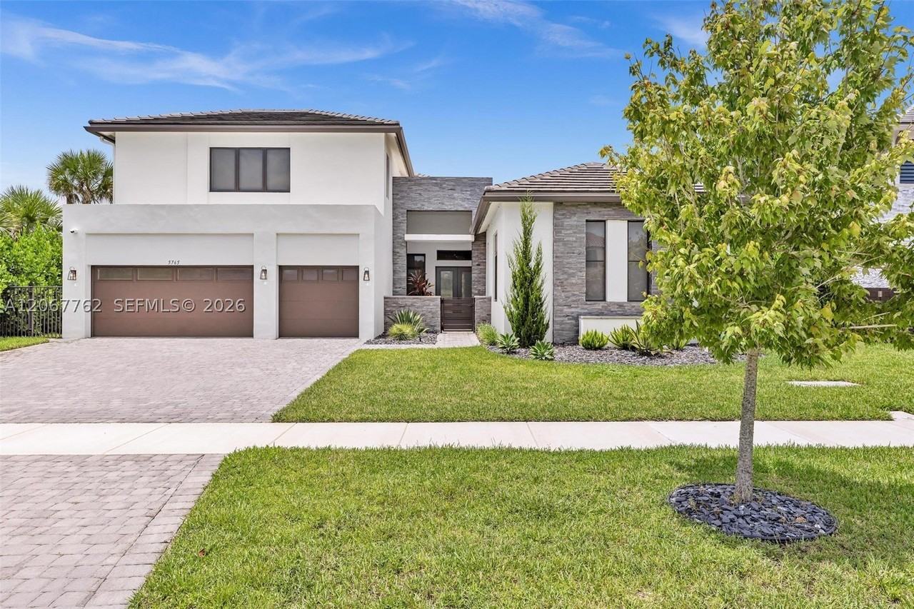 5765 Sw 104th Ter - Photo 2 of 50
