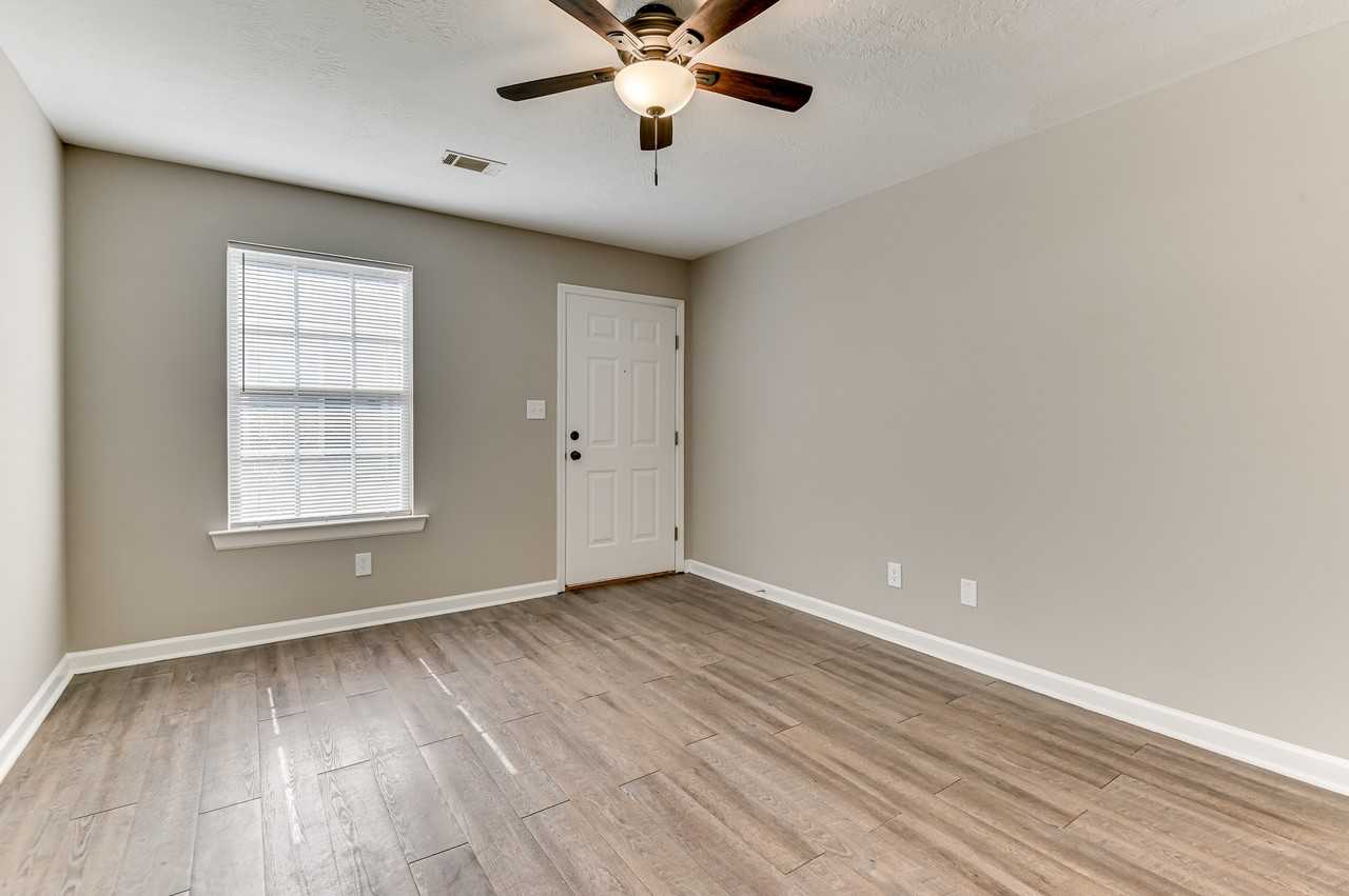1718A Hicks St #A - Photo 4 of 25