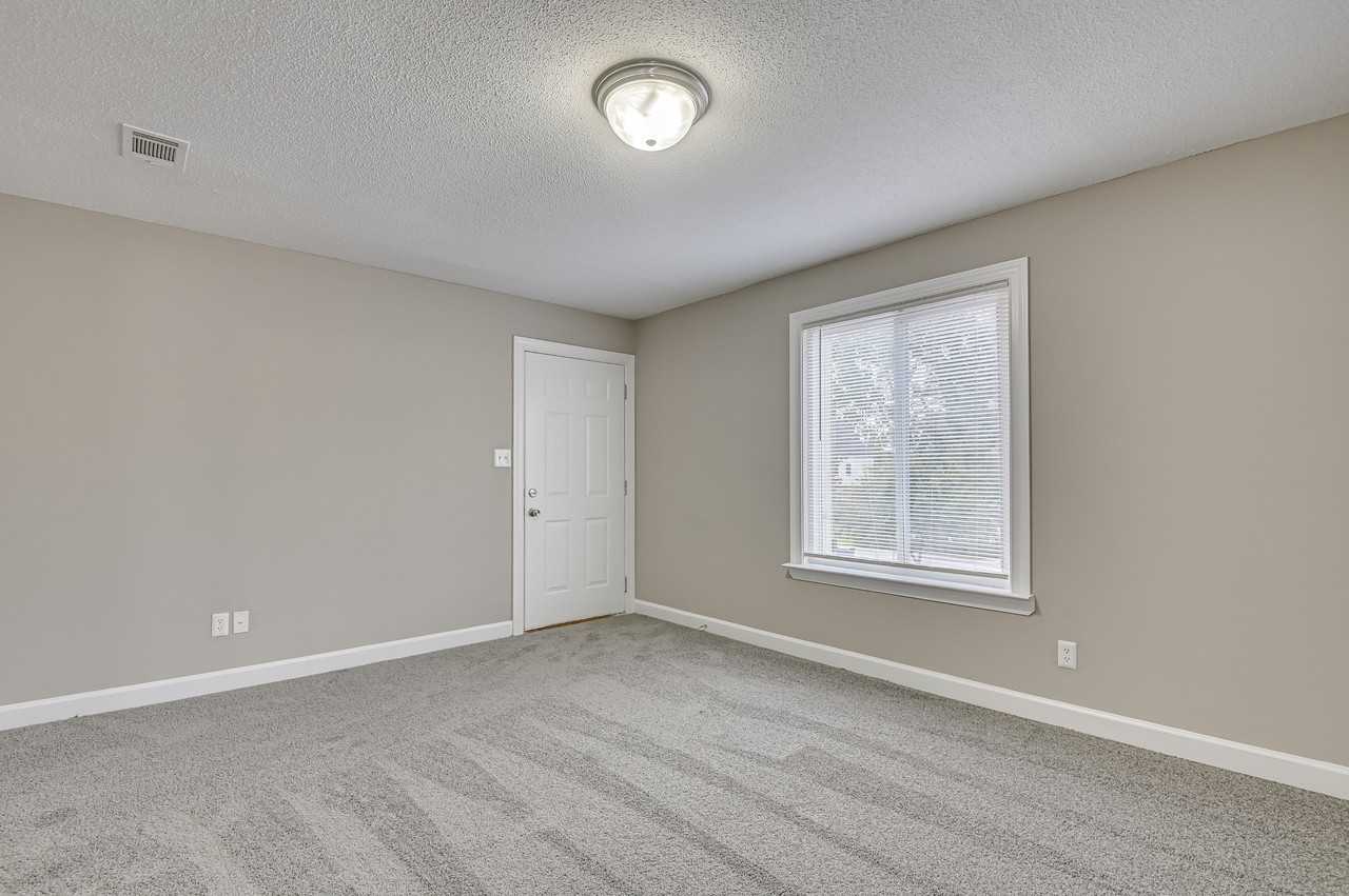 4008 Wheeler Woods Rd Apt C - Photo 3 of 28