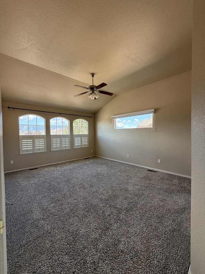 15859 Bridle Ridge Dr #1 - Photo 6 of 23