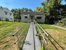 featured image of 3543 Sedler St #1