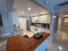 800 Ne 195th St #211 - Photo 1 of 1