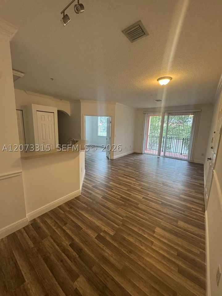 4600 Sw 160th Ave #627 - Photo 4 of 11