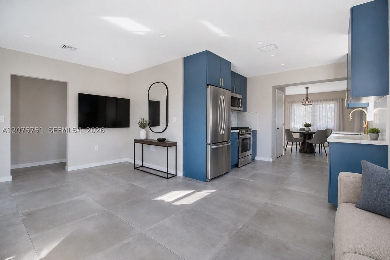 3610 Sw 4th St #3610 - Photo 4 of 26