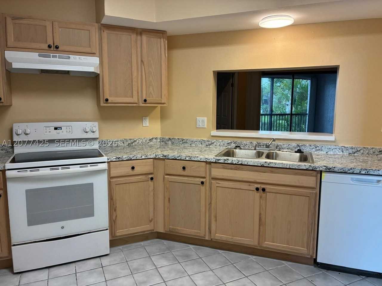 1051 Jefferson Dr #1051H - Photo 7 of 39