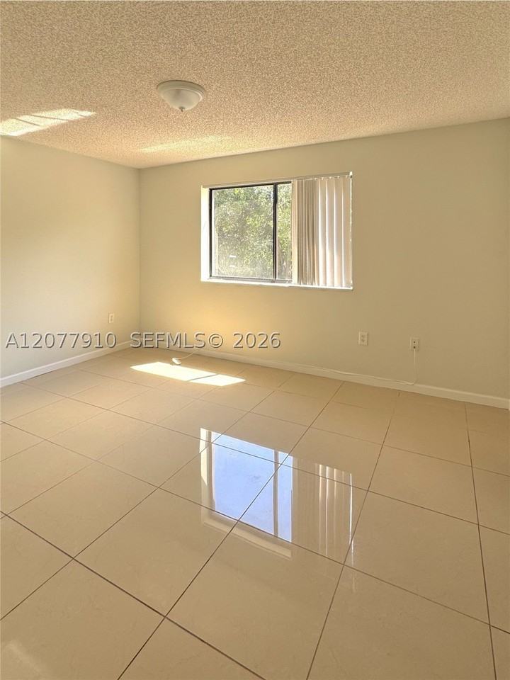 3280 Coral Lake Ln #3280 - Photo 4 of 20