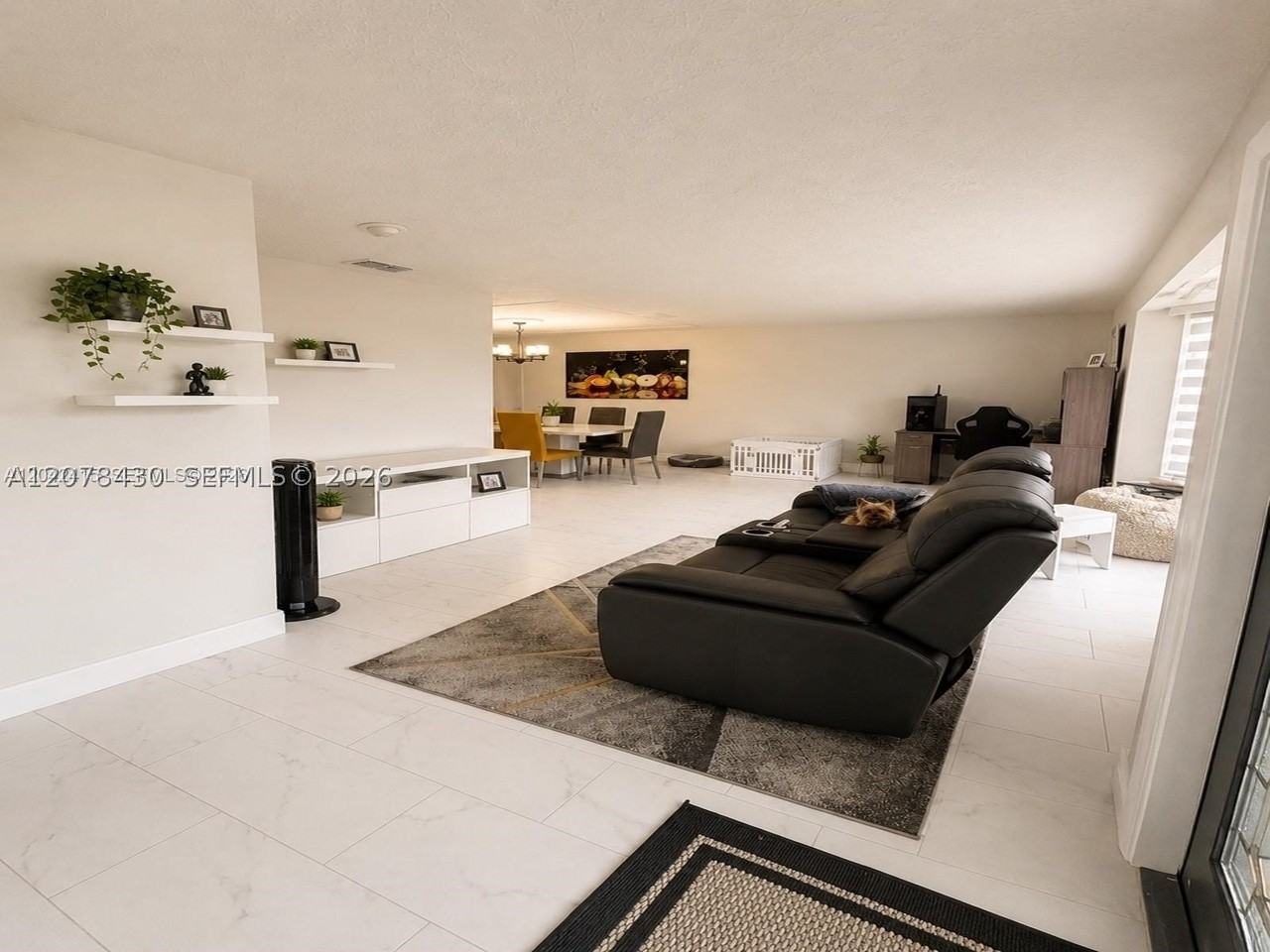 209 Sw 42nd St #209 - Photo 3 of 15