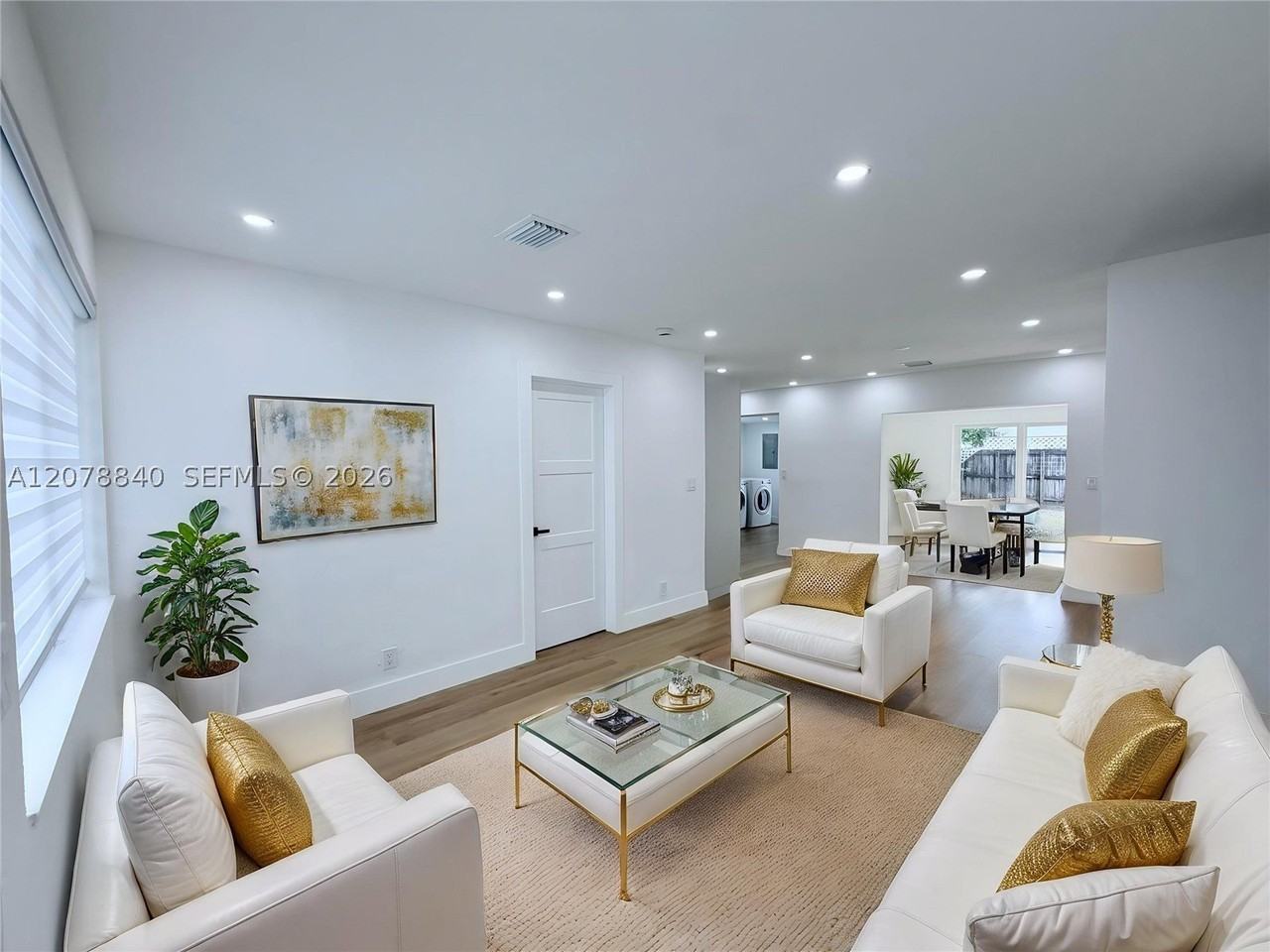 4130 Nw 11th Ave - Photo 5 of 18