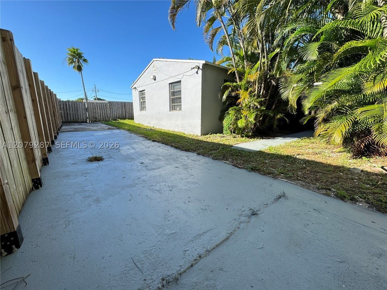 2105 Monroe Ter #1 - Photo 2 of 36