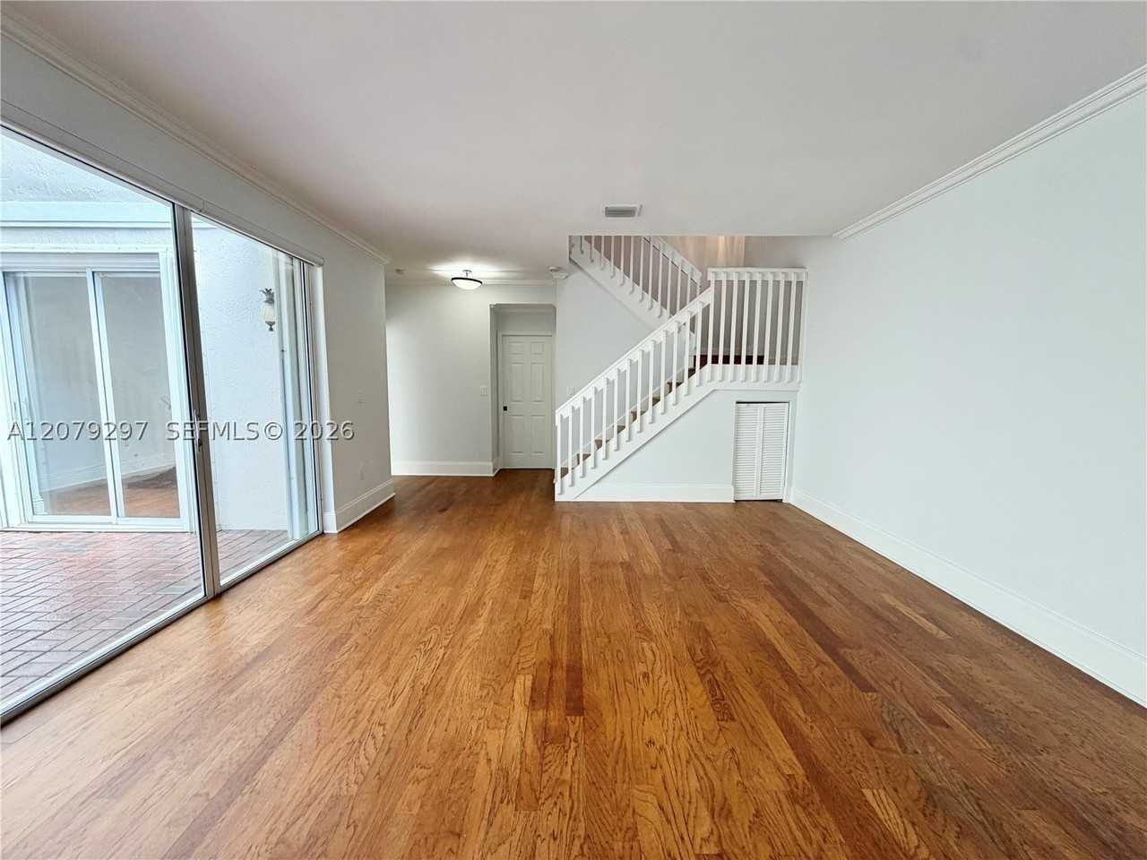1135 Cliffrose St - Photo 6 of 44