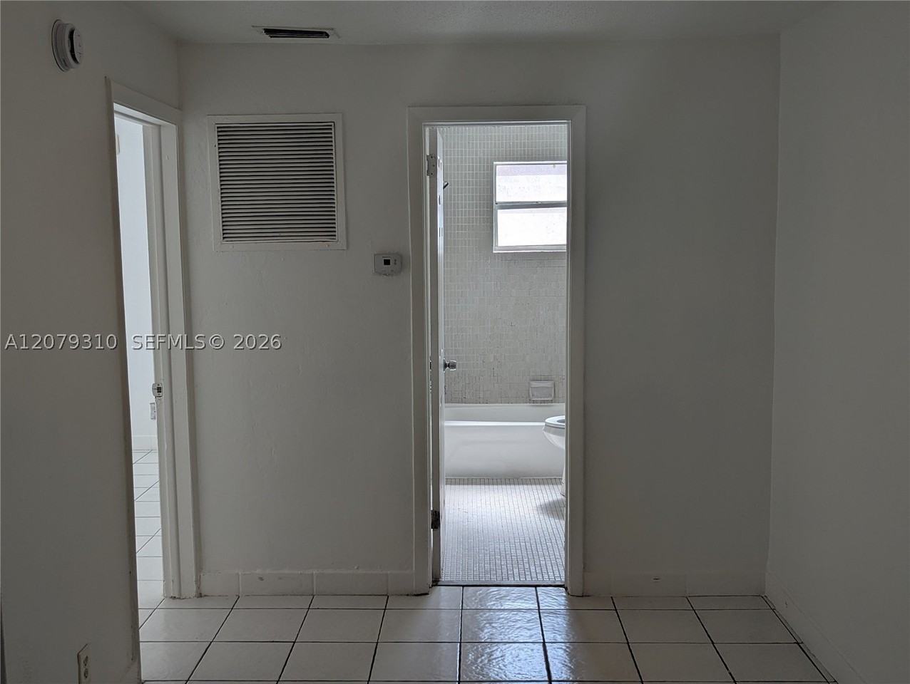 1830 Sheridan St #106 - Photo 4 of 8