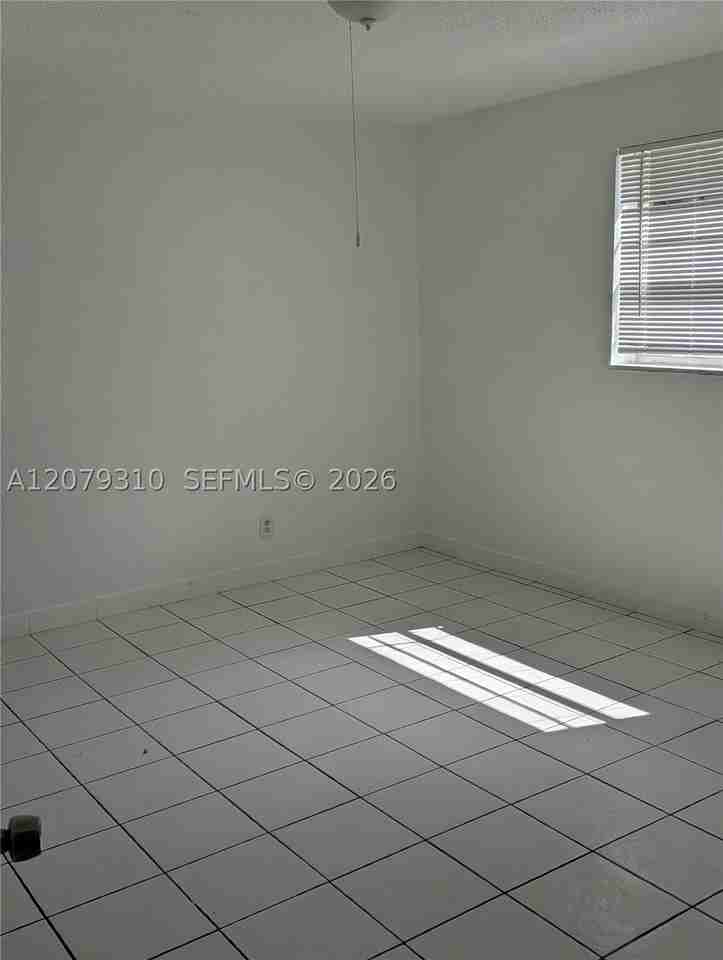 1830 Sheridan St #106 - Photo 6 of 8