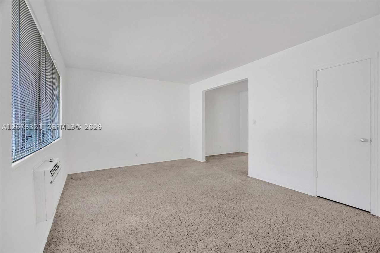 700 82nd St #3 - Photo 4 of 30